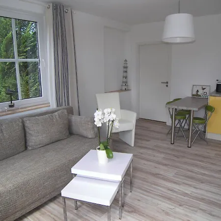 Ferienwohnung 2 Mowenort * Lutow